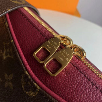 Makersluxe - Louis Vuittons  - 15561