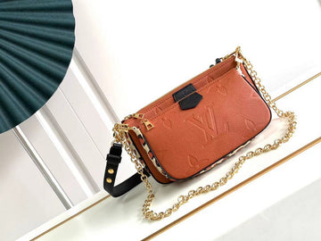 LOV - MLB - 1305