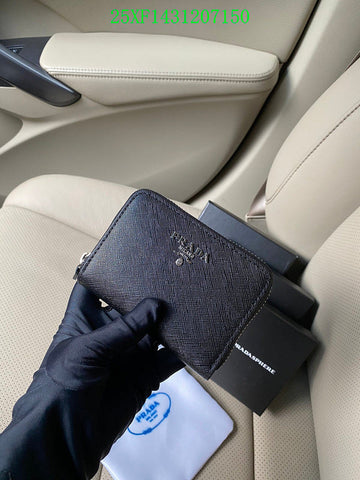 Makersluxeras - PD Wallet - 084