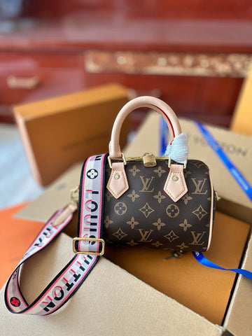 Makersluxe - Louis Vuittons  - 14852
