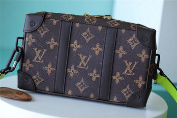 Makersluxe - Louis Vuittons  - 10108