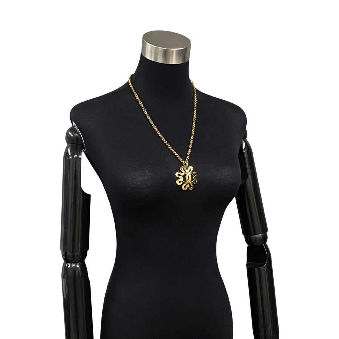 CHANEL Necklace Gold Plated gold