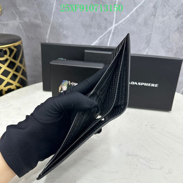 Makersluxeras - PD Wallet - 031