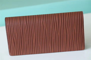 Makersluxe - Louis Vuittons  - 10511