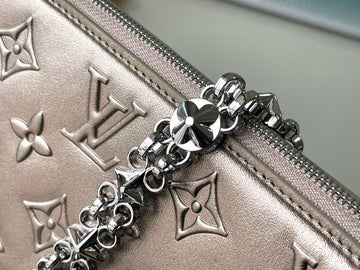 Makersluxe - Louis Vuittons  - 15689