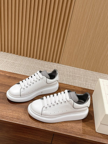 Makersluxe - AQ Women Shoes - 004