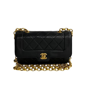 Chanel Diana Flap Crossbody Bag  Leather Crossbody Bag in Good condition