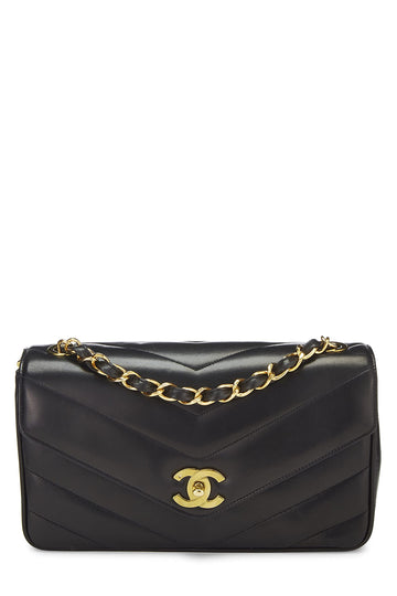 Chanel,  Black Chevron Lambskin Envelope Flap Medium, Black
