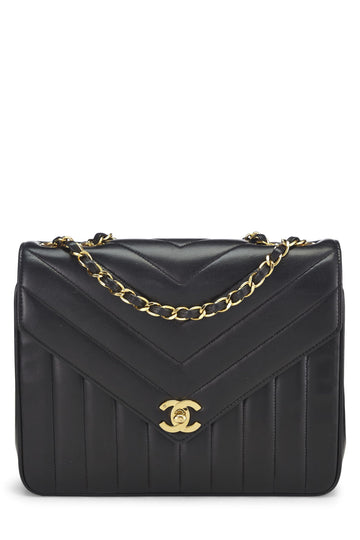 Chanel,  Black Chevron Lambskin Envelope Flap Small, Black