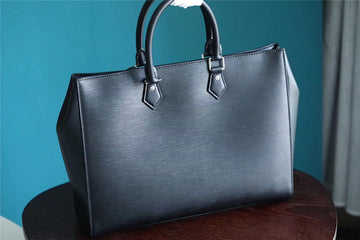 Makersluxe - Louis Vuittons  - 9867