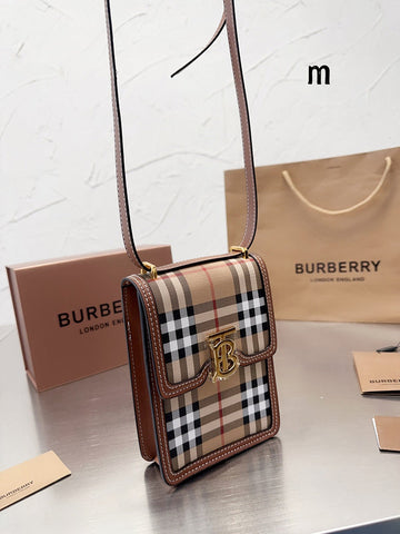 Makersluxe - Louis Vuittons  - 15062
