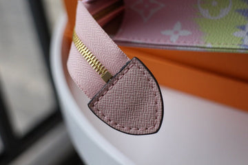 Makersluxe - Louis Vuittons  - 15564