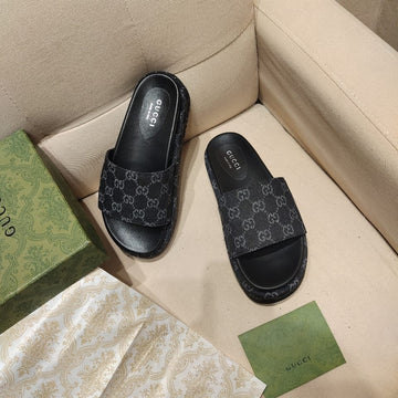 Gucci  Women's platform Slide Sandals