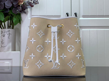 Makersluxe - Louis Vuittons  - 15241