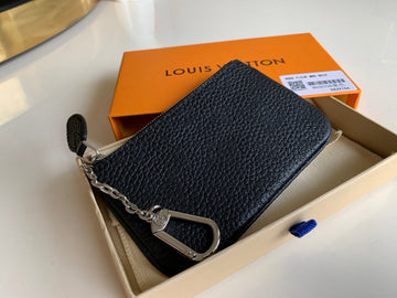 Makersluxeras - Latest - 823