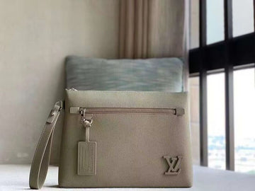 Makersluxe - Louis Vuittons  - 15274