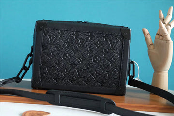 Makersluxe - Louis Vuittons  - 10126