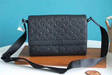 Makersluxe Fashion Lu-Vi bags - 10400