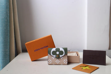 Makersluxeras - Latest - 1207