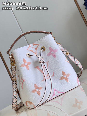 LOV - MLB - 011