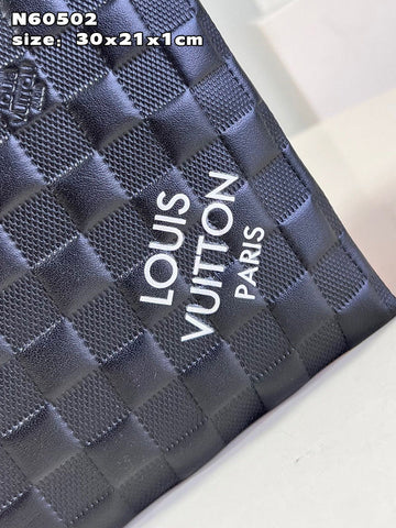 Makersluxe - Louis Vuittons  - 15375