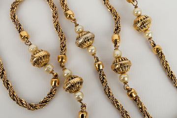 Collier doré Chanel 1984
