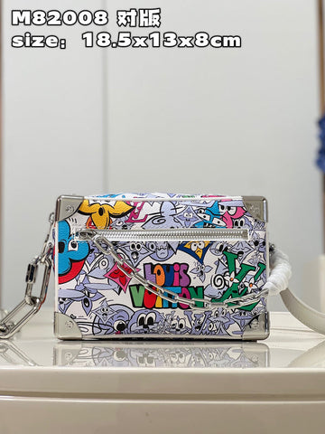 Makersluxe - Louis Vuittons  - 15714