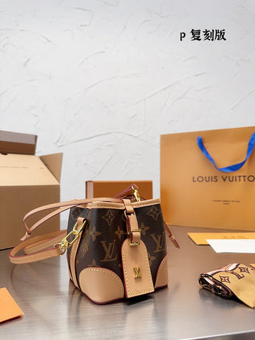 Makersluxe - Louis Vuittons  - 14945