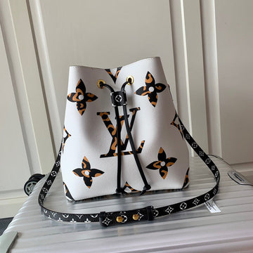 Makersluxeras - Latest - 2233