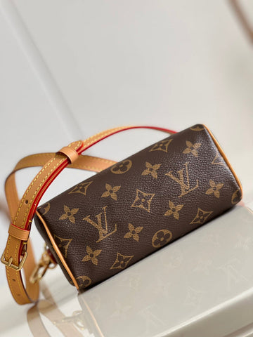 Makersluxe - Louis Vuittons  - 15508