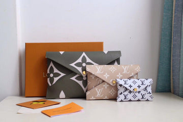 Makersluxeras - Latest - 1211