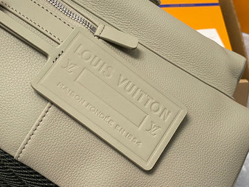 Makersluxe - Louis Vuittons  - 15178