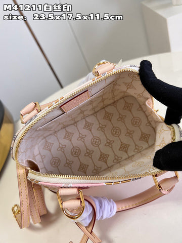 Makersluxe - Louis Vuittons  - 15487
