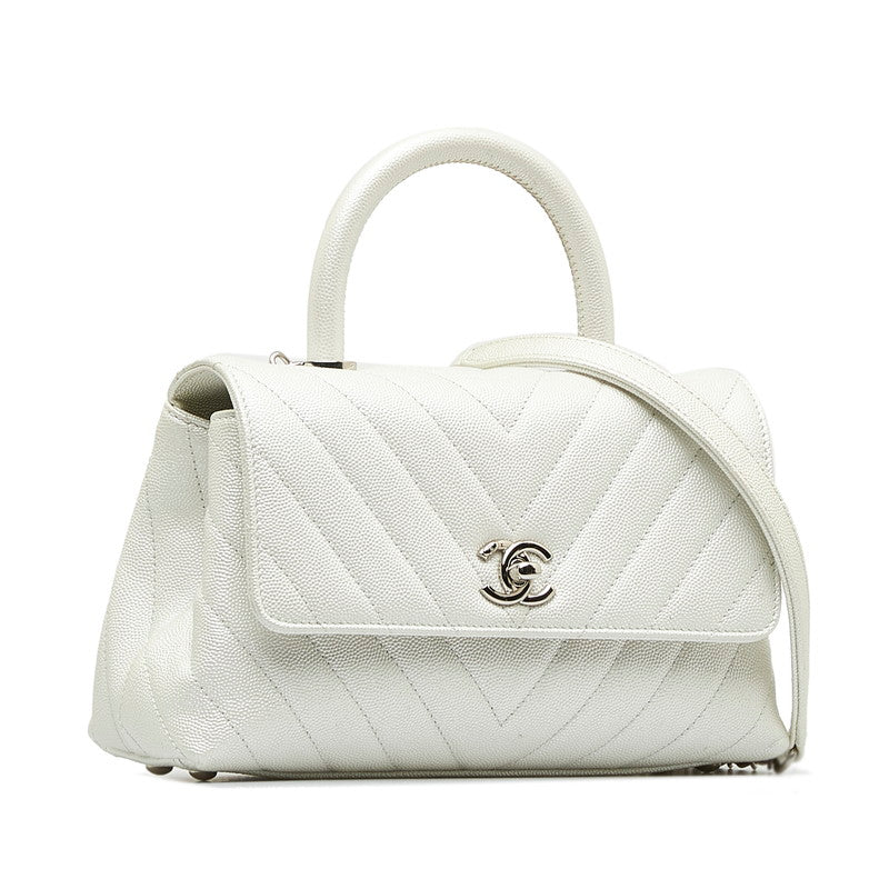Chanel CC Chevron Caviar Handbag Leather Handbag in Excellent condition