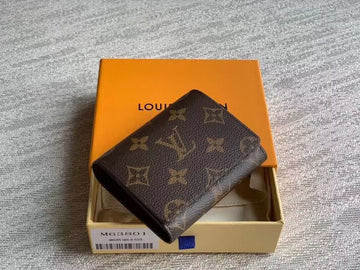 LOV - MLB - 611