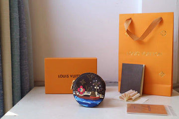 Makersluxeras - Latest - 1012