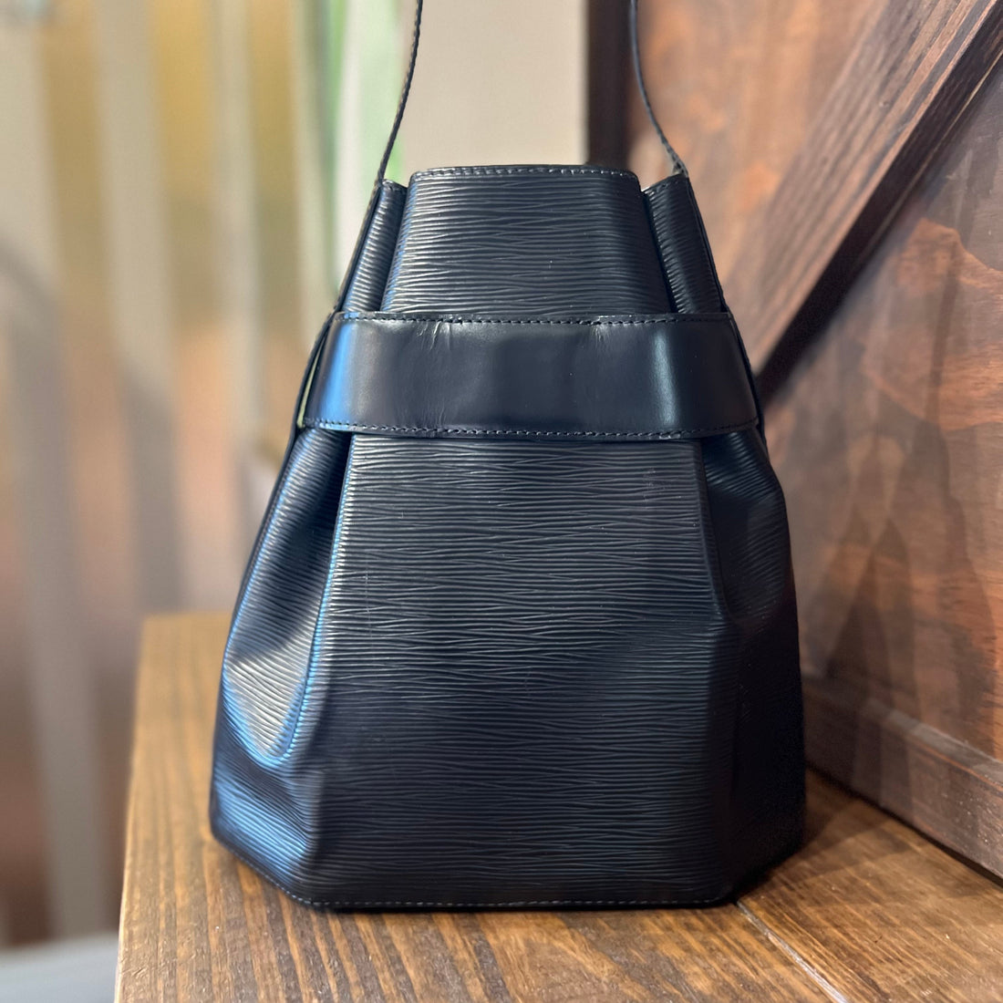 LOUIS VUITTON Sac D'Epaule PM Black Epi Leather Bucket Bag