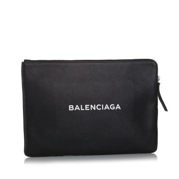 Balenciaga Everyday Logo Clutch (MLB-R17o5t)