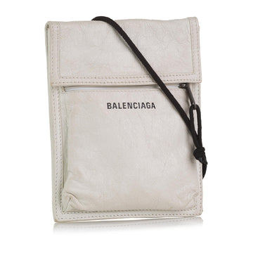 Balenciaga Explorer Pouch Leather Crossbody (MLB-DKXPVu)