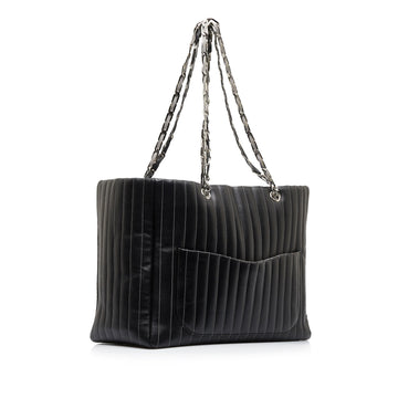 Chanel CC Mademoiselle Ligne Tote (MLB-SElfaK)