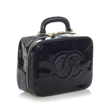 Chanel CC Patent Leather Vanity Case (MLB-iGWuvw)