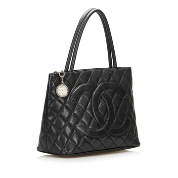 Chanel Caviar Medallion Tote (MLB-35918)