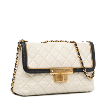 Chanel Lambskin 225 Flap (MLB-55KtHR)