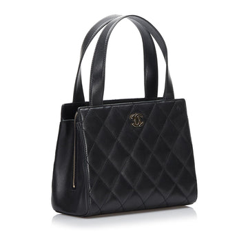 Chanel Lambskin Leather Handbag (MLB-WGibWp)