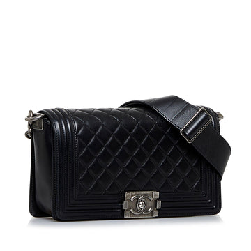 Chanel Medium Boy Bag (MLB-BOOAMQ)