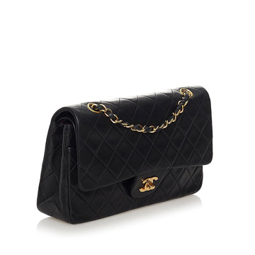 Chanel Medium Classic Lambskin Double Flap (MLB-DilSGb)