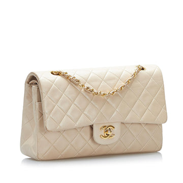 Chanel Medium Classic Lambskin Double Flap (MLB-5D9hdy)