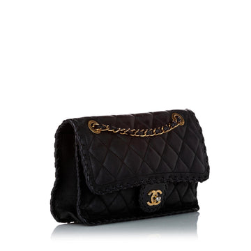 Chanel Medium Classic Lambskin Flap (MLB-36395)