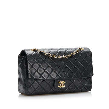 Chanel Medium Classic Lambskin Single Flap (MLB-wsGGOz)