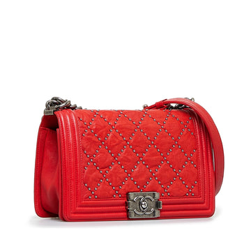 Chanel Medium Studded Distressed Calfskin Boy Flap (MLB-IQfxND)